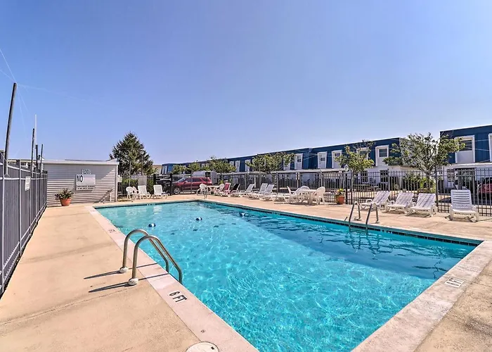 Holiday home Pool Fun! Family Escape < 1 Mi To Ocean